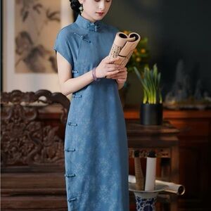 A26 Classic Blue Mandarin-Collar Midi Cheongsam Dress